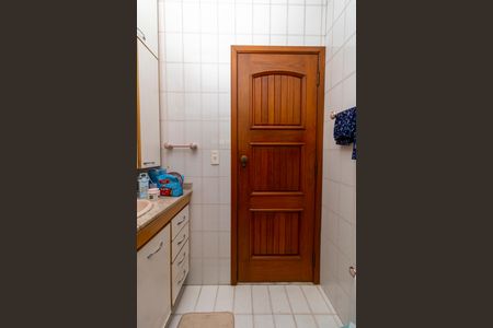Casa à venda com 300m², 3 quartos e 3 vagasBanheiro Social