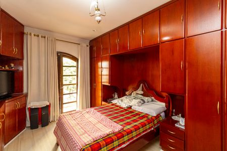 Casa à venda com 300m², 3 quartos e 3 vagasSuíte