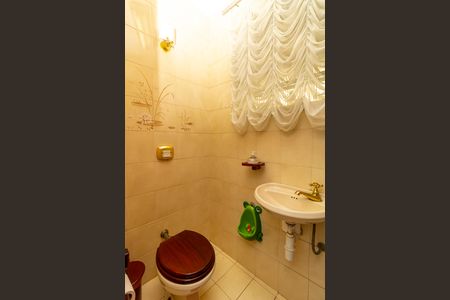 Casa à venda com 300m², 3 quartos e 3 vagasLavabo