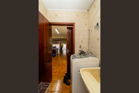 Casa à venda com 300m², 3 quartos e 3 vagasÁrea de Serviço
