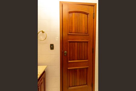 Casa à venda com 300m², 3 quartos e 3 vagasBanheiro da Suíte
