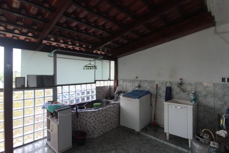 Casa à venda com 450m², 4 quartos e 7 vagasCozinha 2