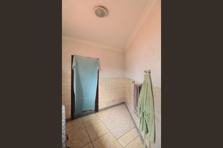 Casa à venda com 450m², 4 quartos e 7 vagasBanheiro da Suite 1