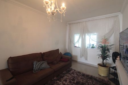 Casa à venda com 450m², 4 quartos e 7 vagasSala 1