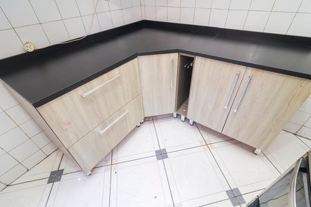 Apartamento para alugar com 55m², 2 quartos e 1 vagaCozinha - Armários