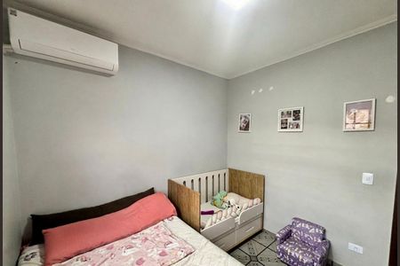 Casa à venda com 59m², 4 quartos e 2 vagasQuarto 3