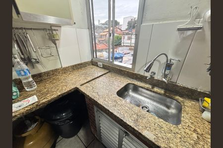 Casa à venda com 59m², 4 quartos e 2 vagasCozinha