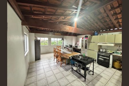Casa à venda com 59m², 4 quartos e 2 vagasChurrasqueira