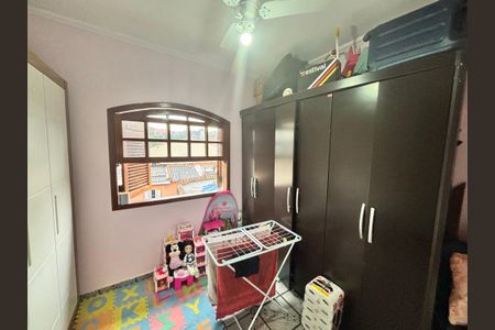 Casa à venda com 59m², 4 quartos e 2 vagasQuarto 2
