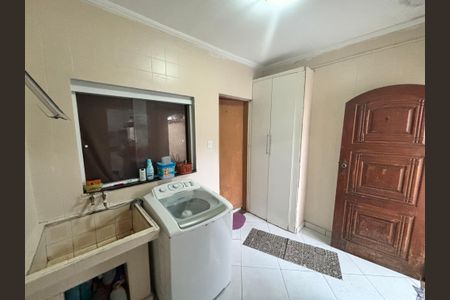 Casa à venda com 59m², 4 quartos e 2 vagasÁrea de Serviço