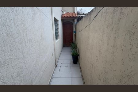 Casa à venda com 59m², 4 quartos e 2 vagasCorredor