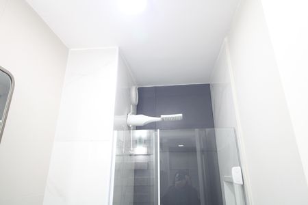 Banheiro de apartamento para alugar com 2 quartos, 34m² em Jurubatuba, São Paulo