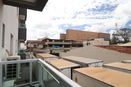 Apartamento para alugar com 40m², 2 quartos e 1 vagaSacada