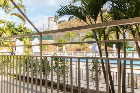 Casa de condomínio à venda com 200m², 3 quartos e 2 vagasPiscina