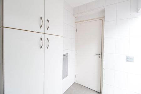 Casa de condomínio à venda com 200m², 3 quartos e 2 vagasÁrea de Serviço