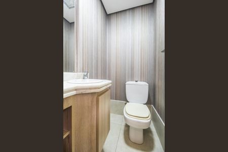 Casa de condomínio à venda com 200m², 3 quartos e 2 vagasLavabo