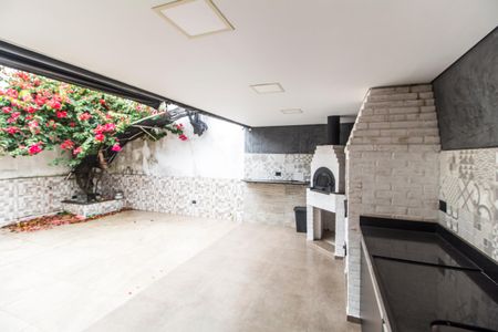 Casa de condomínio à venda com 200m², 3 quartos e 2 vagasÁrea gourmet