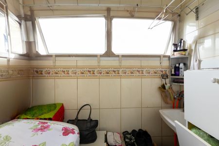 Apartamento à venda com 62m², 2 quartos e 1 vaga Apartamento à venda com 62m², 2 quartos e 1 vagaÁrea de Serviço
