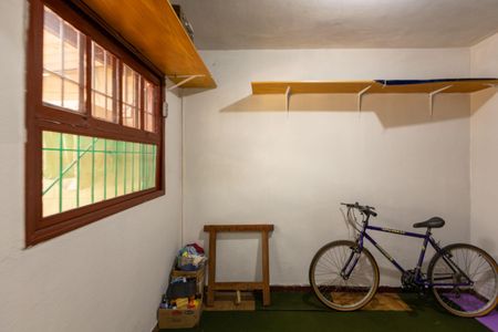 Casa à venda com 156m², 2 quartos e 2 vagasQuarto de Serviço