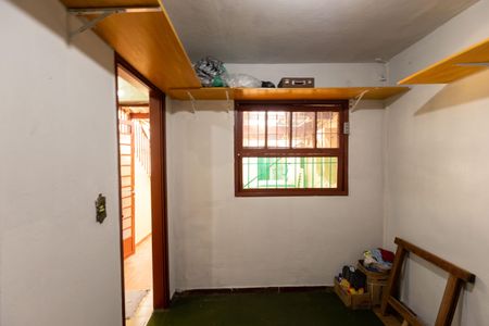 Casa à venda com 156m², 2 quartos e 2 vagasQuarto de Serviço