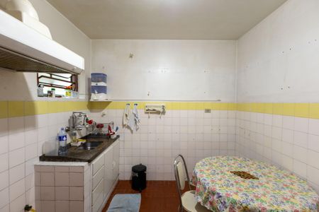 Casa à venda com 156m², 2 quartos e 2 vagasCozinha