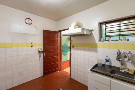 Casa à venda com 156m², 2 quartos e 2 vagasCozinha