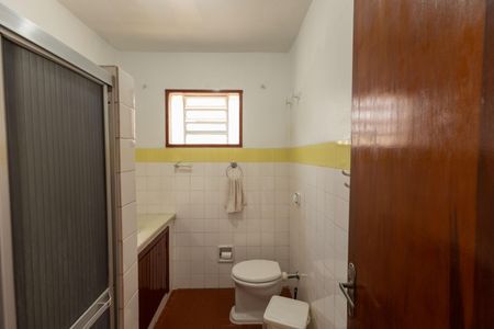 Casa à venda com 156m², 2 quartos e 2 vagasBanheiro Social