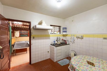 Casa à venda com 156m², 2 quartos e 2 vagasCozinha