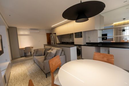 Sala de kitnet/studio para alugar com 1 quarto, 50m² em Nova Campinas, Campinas