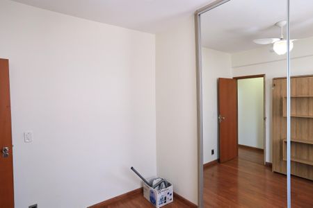 Apartamento à venda com 101m², 3 quartos e 1 vagaQuarto
