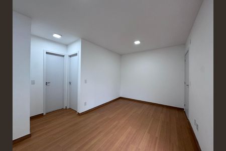 Sala de apartamento para alugar com 2 quartos, 44m² em Recreio, Rio de Janeiro