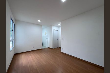 Sala de apartamento para alugar com 2 quartos, 44m² em Recreio, Rio de Janeiro