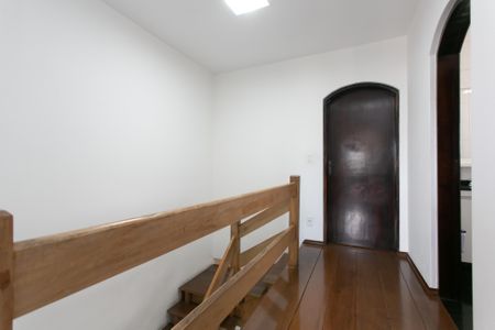 Casa para alugar com 299m², 3 quartos e 3 vagasCorredor 