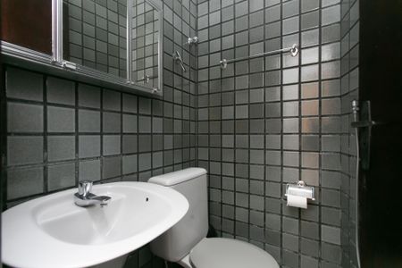 Casa para alugar com 299m², 3 quartos e 3 vagasBanheiro 3