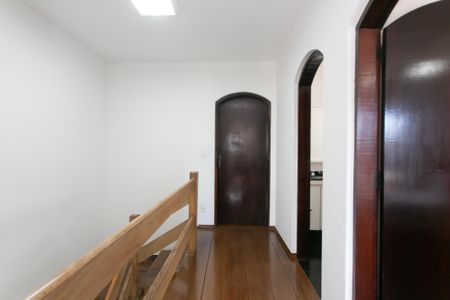 Casa para alugar com 299m², 3 quartos e 3 vagasCorredor 