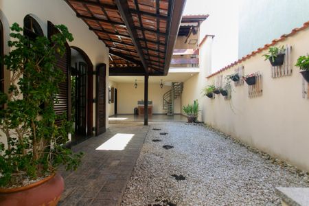 Casa para alugar com 299m², 3 quartos e 3 vagasÁrea Externa 