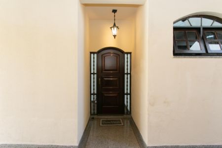 Casa para alugar com 299m², 3 quartos e 3 vagasEntrada 