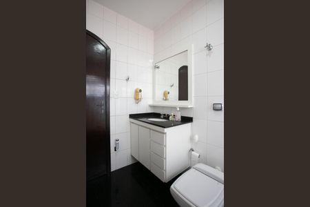 Casa para alugar com 299m², 3 quartos e 3 vagasBanheiro 2