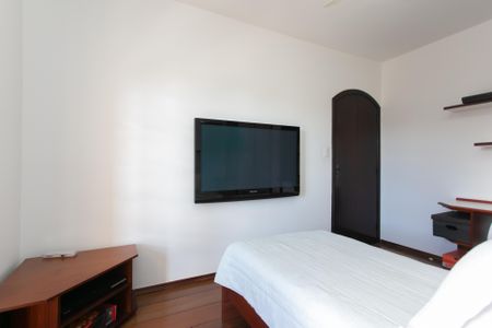 Casa para alugar com 299m², 3 quartos e 3 vagasQuarto 2