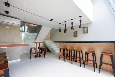 Apartamento à venda com 42m², 1 quarto e 1 vaga Apartamento à venda com 42m², 1 quarto e 1 vagaÁrea comum - Salão de festas