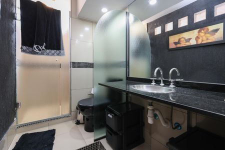 Apartamento à venda com 42m², 1 quarto e 1 vaga Apartamento à venda com 42m², 1 quarto e 1 vagaBanheiro da Suíte