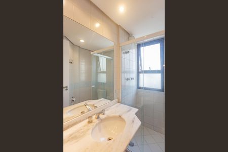 Apartamento à venda com 35m², 1 quarto e 1 vaga Apartamento à venda com 35m², 1 quarto e 1 vagaBanheiro da Suíte