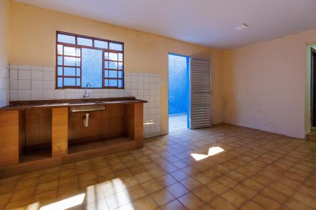 Casa para alugar com 120m², 2 quartos e 1 vagaCozinha - Armários