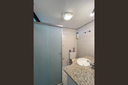 Banheiro de apartamento para alugar com 1 quarto, 38m² em Aclimação, São Paulo