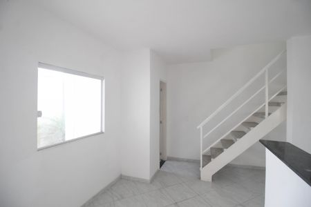 Casa para alugar com 72m², 2 quartos e 1 vagaSala