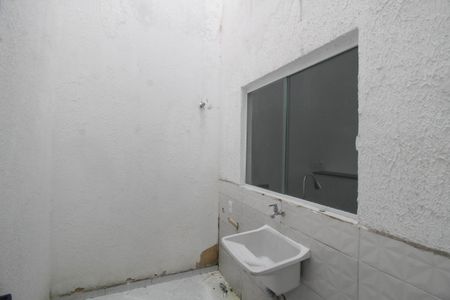 Casa para alugar com 72m², 2 quartos e 1 vagaÁrea de Serviço