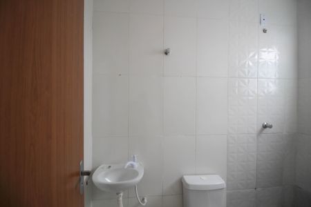 Casa para alugar com 48m², 2 quartos e sem vagaBanheiro da Suíte