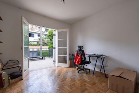 Casa à venda com 168m², 3 quartos e 2 vagasSuíte 1