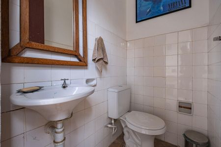 Casa à venda com 168m², 3 quartos e 2 vagasQuintal - Banheiro de Serviço