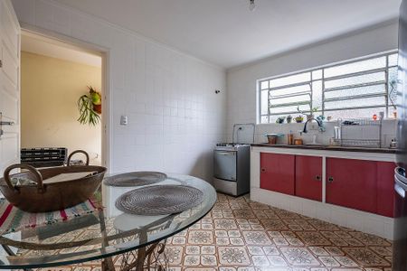 Casa à venda com 168m², 3 quartos e 2 vagasCozinha
